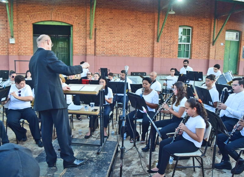 Um show para toda a família com a Banda Juvenil!