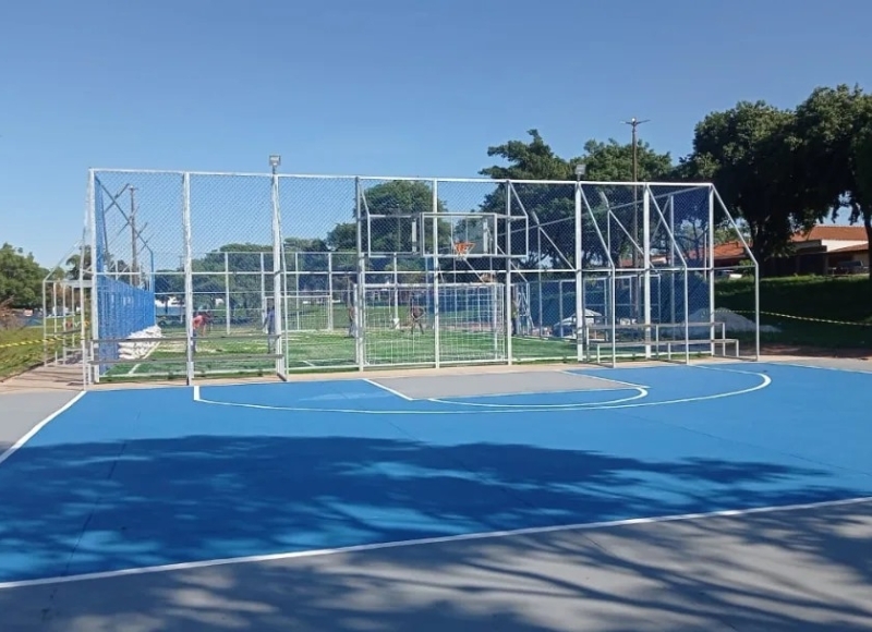 Termina hoje a instalação da Areninha da Praça Zuleika de Mello Moura Balbão, no Nosso Teto