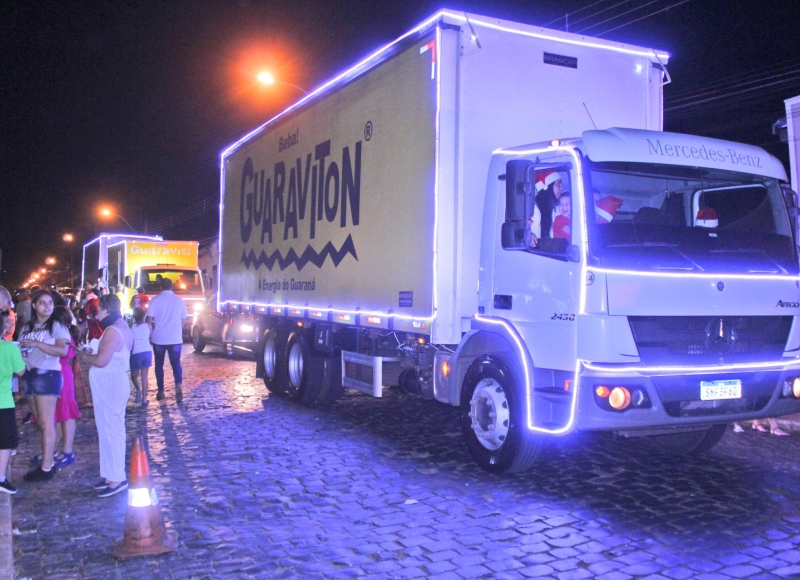 Natal com sabor e brilho especial: Caravana Guaraviton trouxe um “gostinho” a mais à programação natalina 