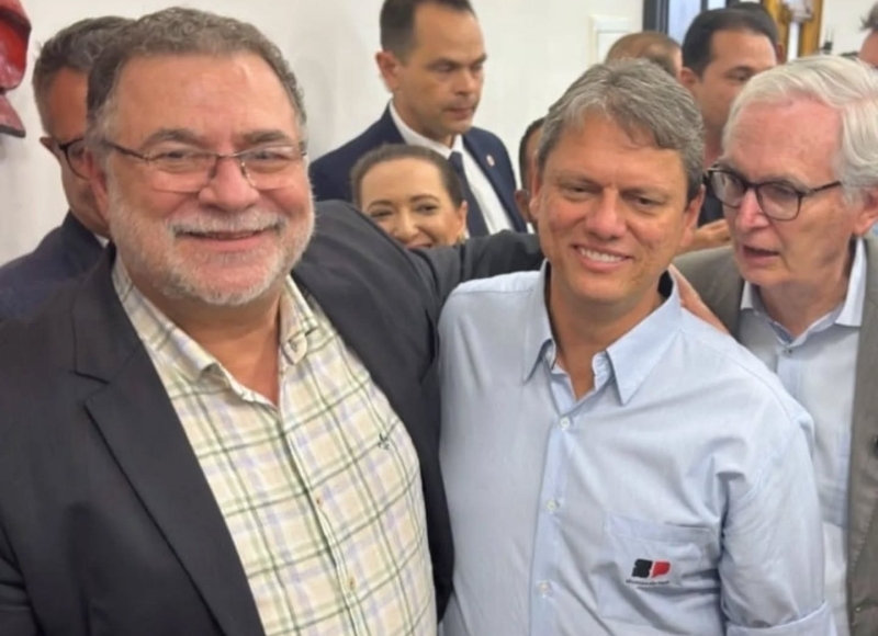 Prefeito Omar Nagib participa de reunião com governador Tarcísio e recebe sinal positivo para obras no município