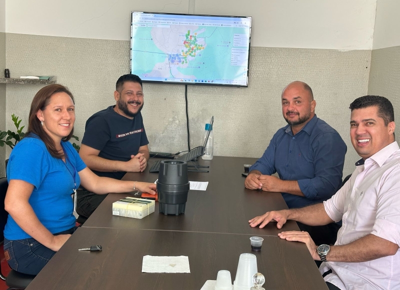 Vereadores de Guaíra visitam Santa Rosa de Viterbo para conhecerem estratégia inovadora no combate à dengue