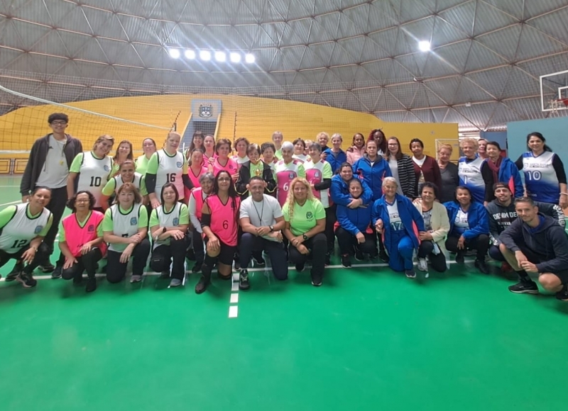 VOLEIBOL ADAPTADO FEMININO DE SANTA ROSA NA COPA DOS CAMPEÕES