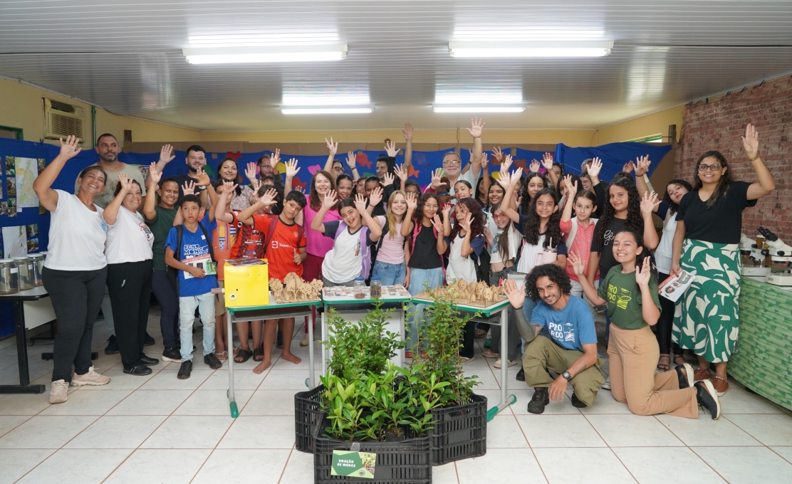 Exposição da Campanha da Água e Proteção dos Córregos Urbanos mobiliza estudantes e a população