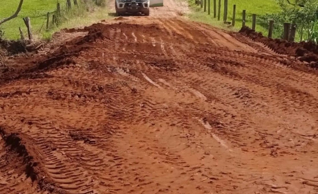 Trânsito liberado na Estrada Frederico Rose