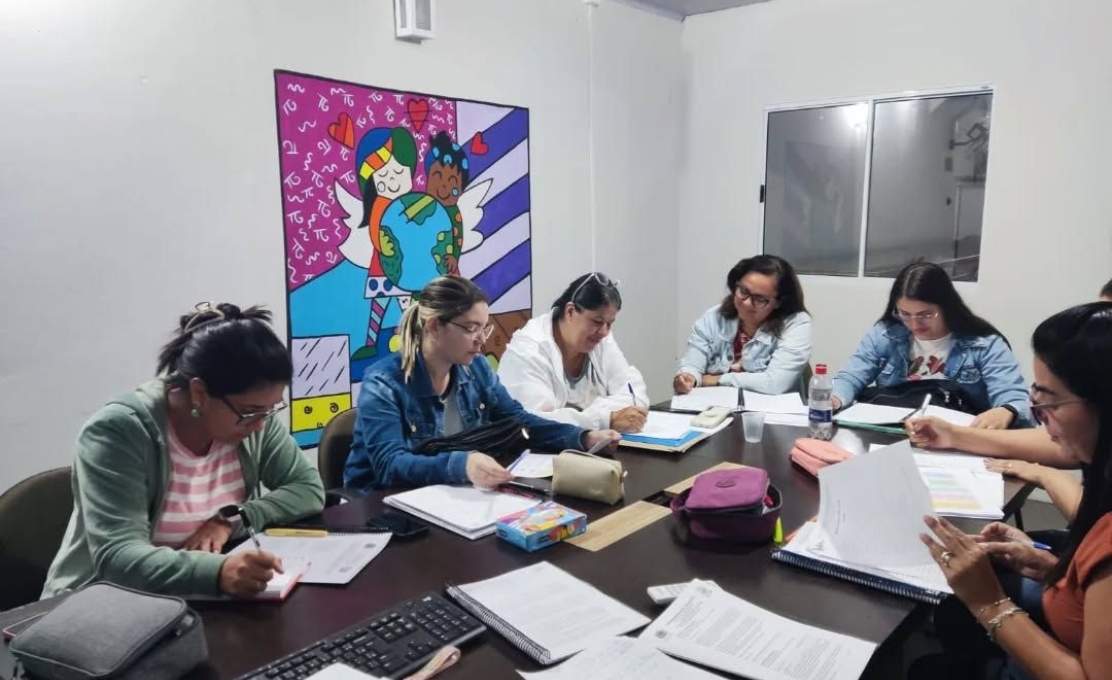Reunião da Equipe Pedagógica com Professoras do Projeto Trilha do Aprendizado 2025