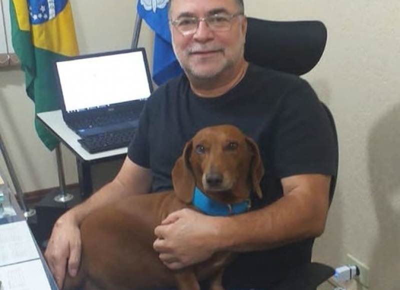 Feliz aniversário, Prefeito. 