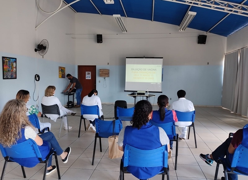 Profissionais de Saúde participam de capacitação sobre vacinação de crianças