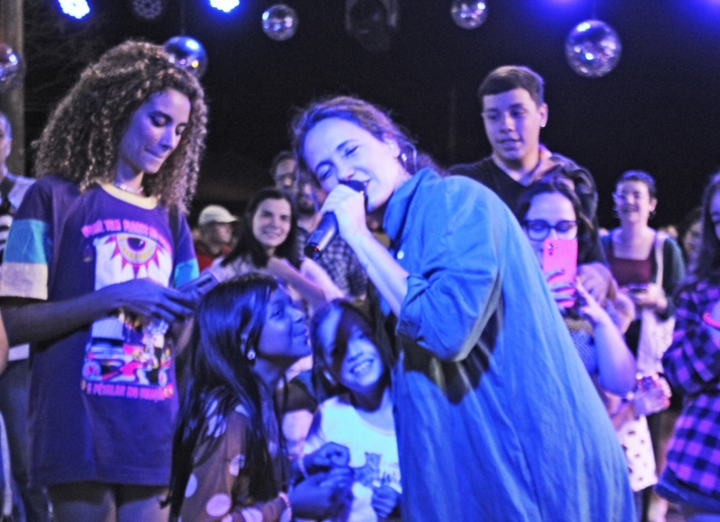 Tiê e Dj Sales agitaram o público na abertura da Festa das Nações 2023  em Santa Rosa de Viterbo